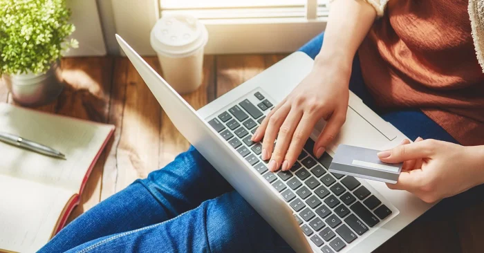 Микрокредиты в Казахстане: когда они выручают и как взять без переплат