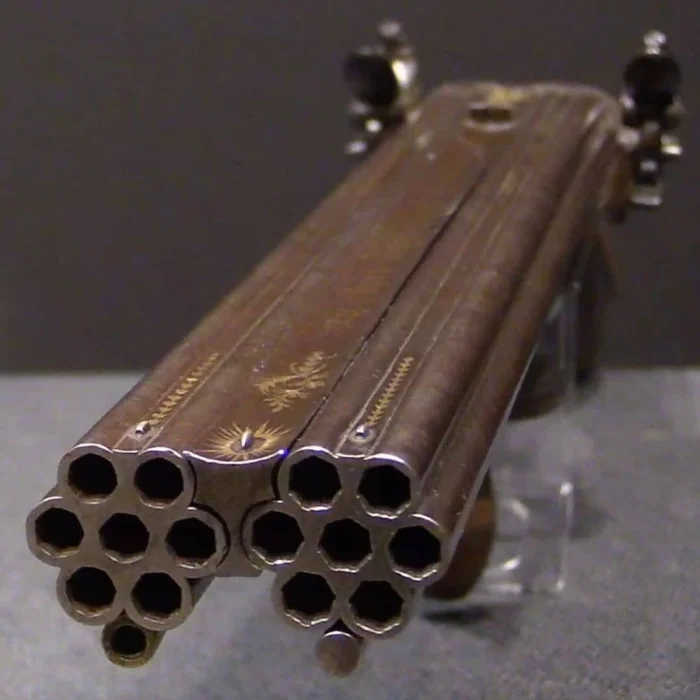 8+ самых нелепых видов оружия, созданных по непонятным причинам