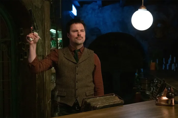 «Бар „Один звонок“»: Данила Козловский помогает живым поговорить с мертвыми в новой драме