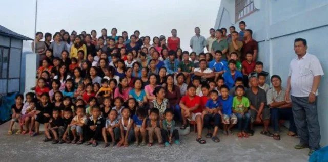 Индиец, создавший самую большую семью в мире: 39 жён, почти сотня детей и десятки внуков