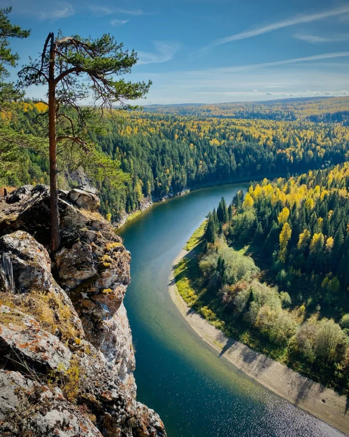 😯 Кын: Заброшенный завод Строгановых и музей под открытым небом в Пермском крае