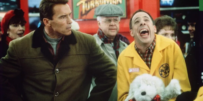 Праздничный хаос на экране: по версии Collider, эти 10 фильмов, включая «Один дома» и «Крампуса», лучше всего передают атмосферу.