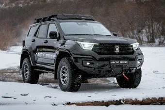 Танк 400 улучшили для езды по сложному бездорожью.