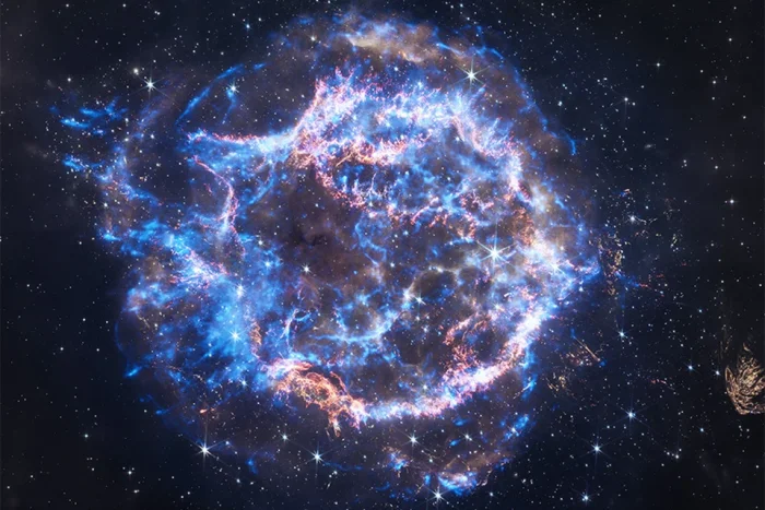 Тёмная материя подала сигнал: обнаружено загадочное свечение из центра Млечного Пути