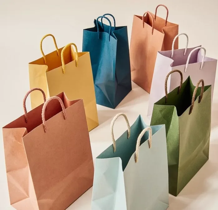 Бумажные пакеты в Москве: Производство качественной упаковки от Московского Комбината Бумажных Пакетов
