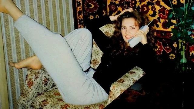 Девушки из 90-х и 00-х