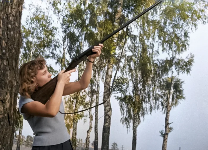 Раскрашенные фото знаменитостей XX века из СССР и мира: подборка из 20 снимков