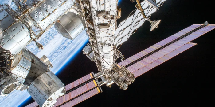 Историческое событие в космосе: МКС приняла рекордное количество гостей – сразу 8 кораблей