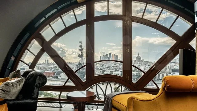 Кто готов купить квартиру за 644 млн рублей?