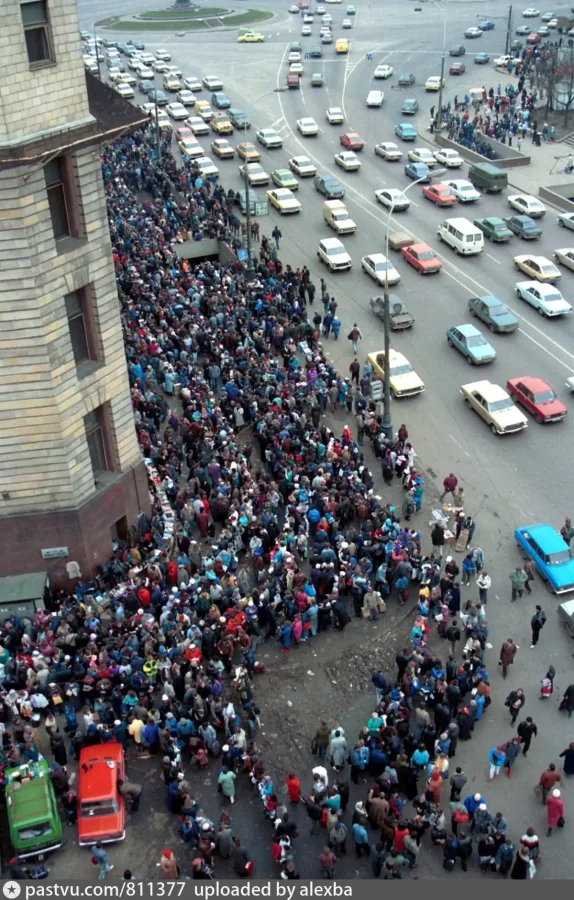 Ностальгия по 90-м в фотографиях