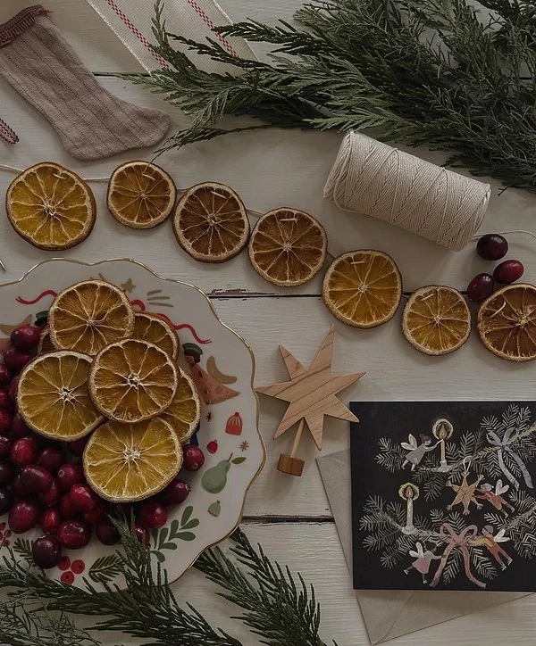 Новогодний декор: 19 идей для дома и квартиры