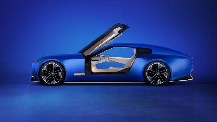 После скандала с концептом Type 00 Jaguar уволил своего многолетнего главного дизайнера