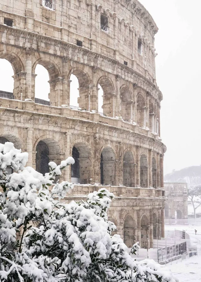 Разные города зимой