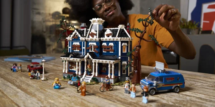 Совместный проект Netflix и Lego: фанатов "Очень странных дел" ждет необычный набор-трансформер.