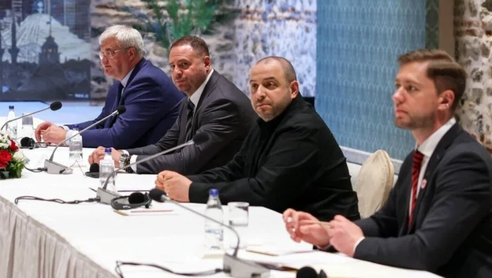 США ставят ультиматум Зеленскому: Берлинские переговоры без иллюзий