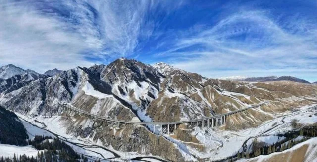 Транспортная сенсация: в Китае запустили гигантский тоннель