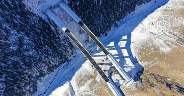 Транспортная сенсация: в Китае запустили гигантский тоннель