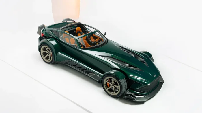 Donkervoort представила экстремальный спорткар