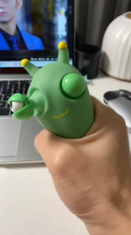 На что можно потратить 9 секунд жизни⁠⁠