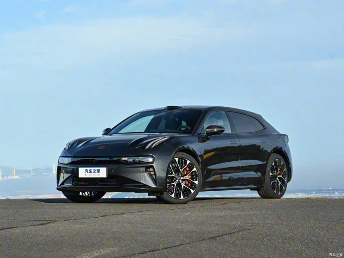 Проблемы с аккумулятором: Zeekr объявила отзыв модели 001