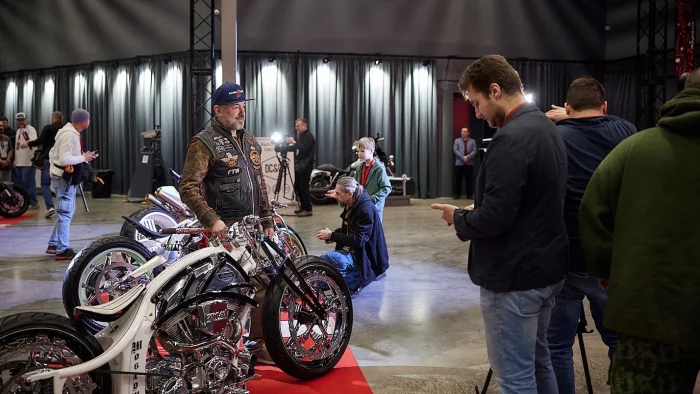 В Москва покажут кастом-байки — от «Урала» до Arch Motorcycle Киану Ривз