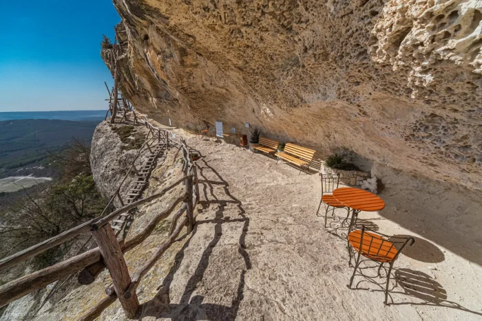 🕯 Челтер-Мармара — пещерный монастырь в скале