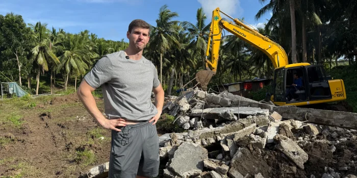 Молодой банкир отказался от крупной зарплаты ради фермы на Филиппинах