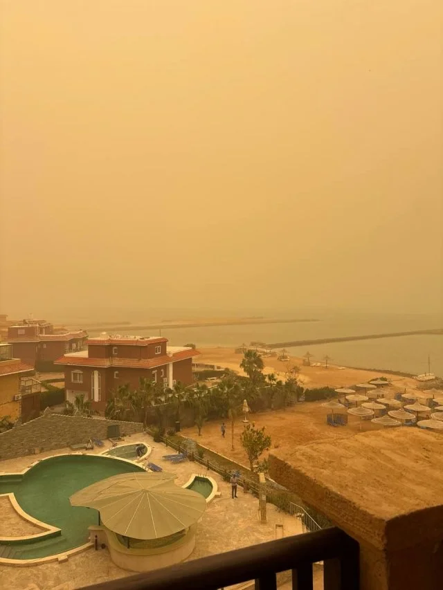 Российские туристы массово покидают пляжи Египта