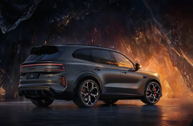 Дебют Zeekr 8X: быстрые продажи и заявка на лидерство среди премиальных SUV