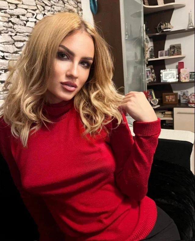 Красивые дамочки