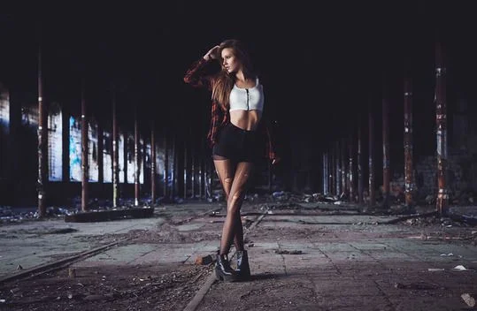 Красотки на руинах