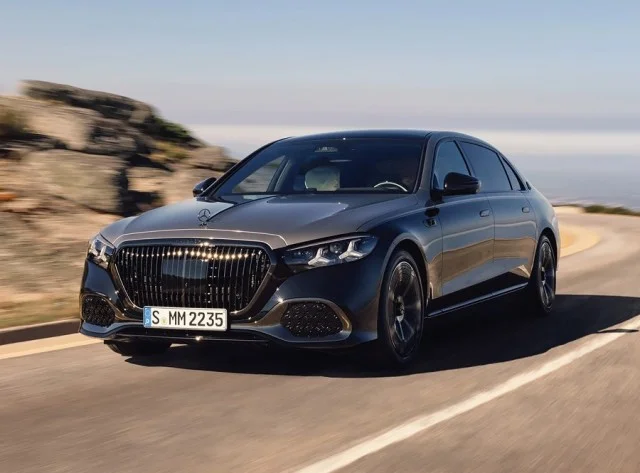 Mercedes рассекретил Maybach S-Class 2027 модельного года