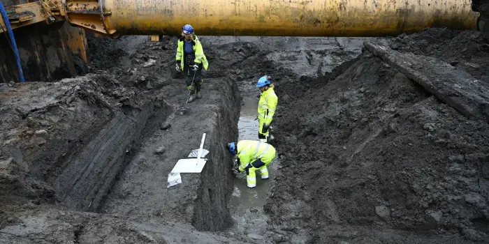 В старинной гавани Осло раскопали сотни предметов из кожи