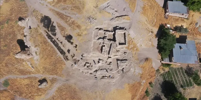 В Турции раскопали 6000-летний храм с ритуальным «каналом крови»
