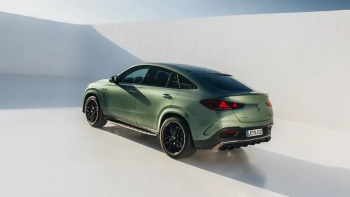 Mercedes-AMG представила обновлённые кроссоверы GLS 63 и GLE 63