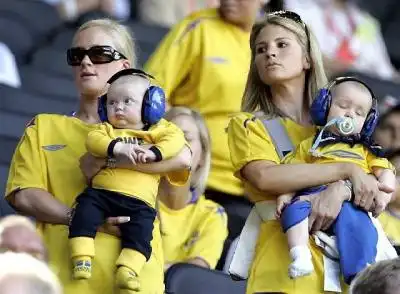 Fooooootball! [100 Pix]